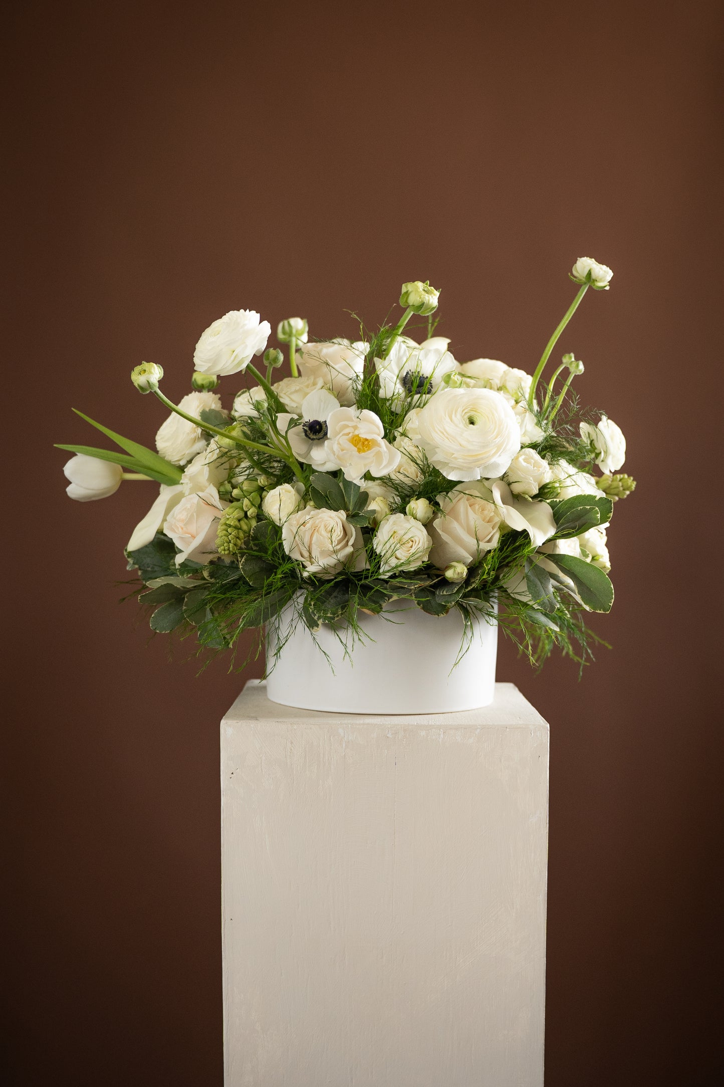Lilah Flower Arrangement – Pure Elegance for Mother's Day
