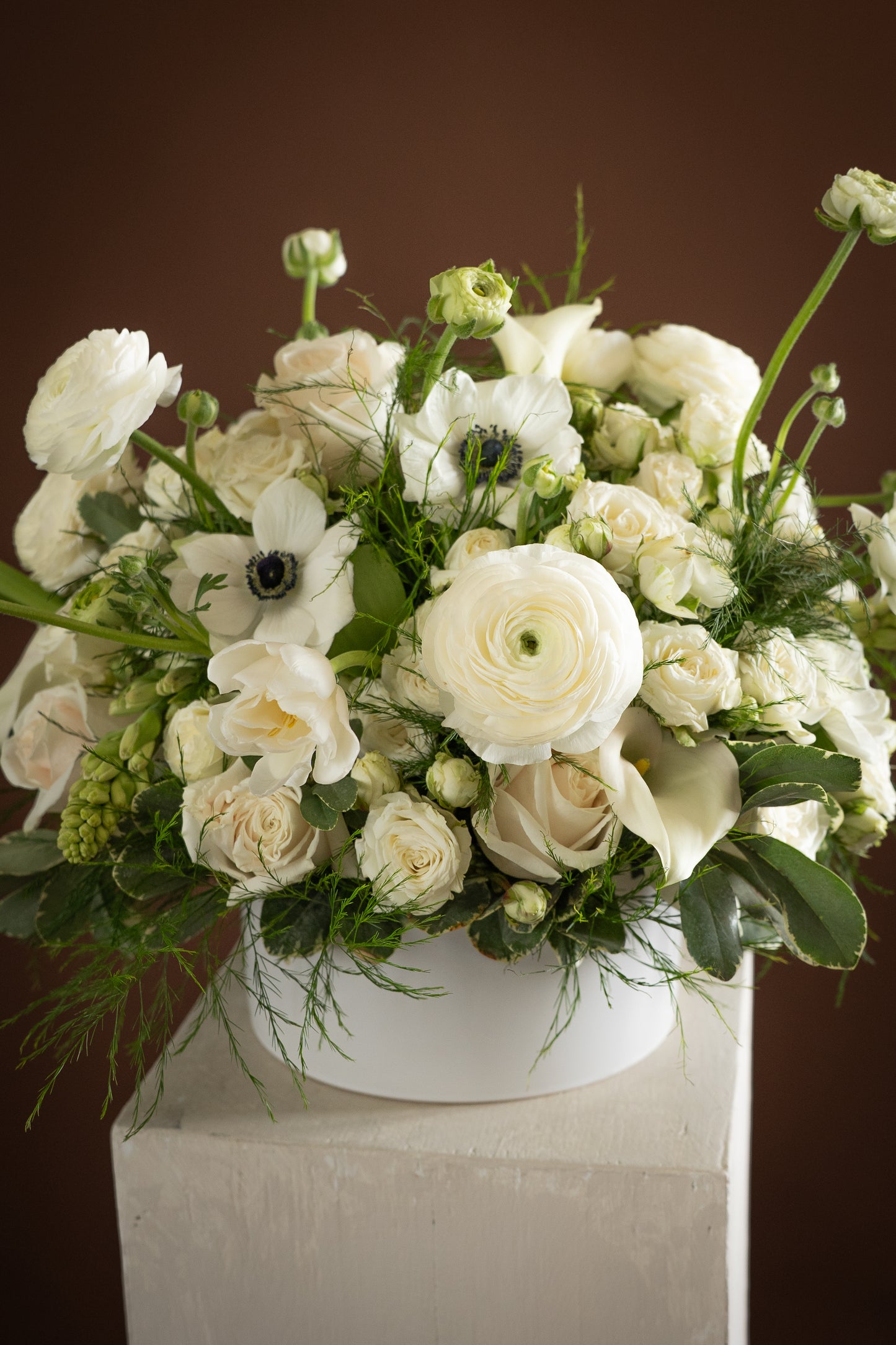 Lilah Flower Arrangement – Pure Elegance for Mother's Day